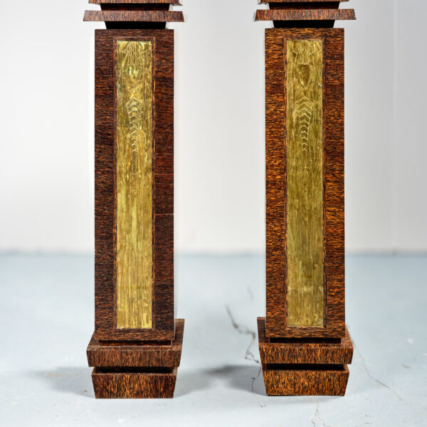 Pair of Cubist columns in palm wood and engraved glass, French work, circa 1930, view 3