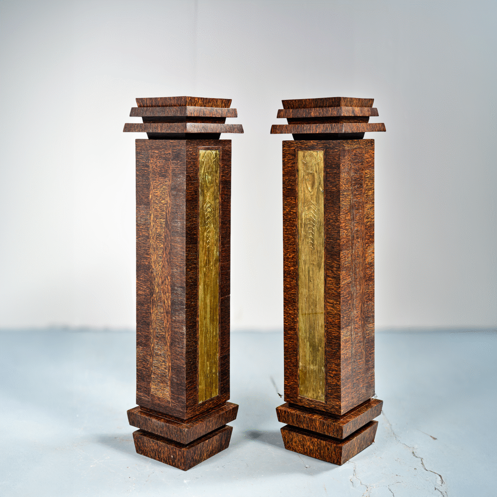 Pair of Cubist columns in palm wood and engraved glass, French work, circa 1930