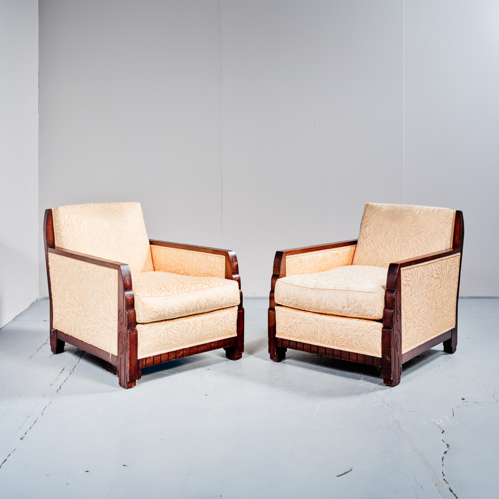 Pair of “Niagara” armchairs, Maurice Dufrêne (1876-1955), circa 1920