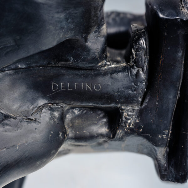 Sculptural table in black resin, Leonardo Delfino (1928-2022), circa 1970, view 4