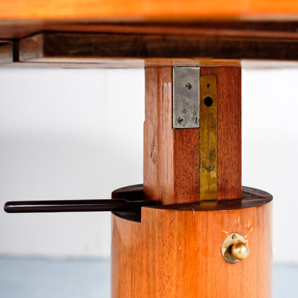 Table basse transformable en acajou, Jules Leleu (1883-1961), 1956, vue 4