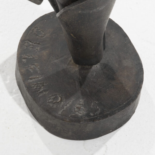 “Main” sculpture in patinated metal, Leonardo Delfino (1928-2022), 1965, view 4