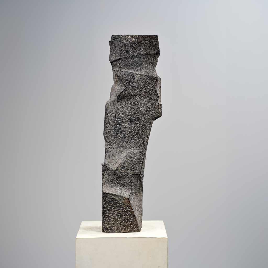 « Gamme chromatique », sculpture en basalte, Antonio Davila (1934-1993), 1986