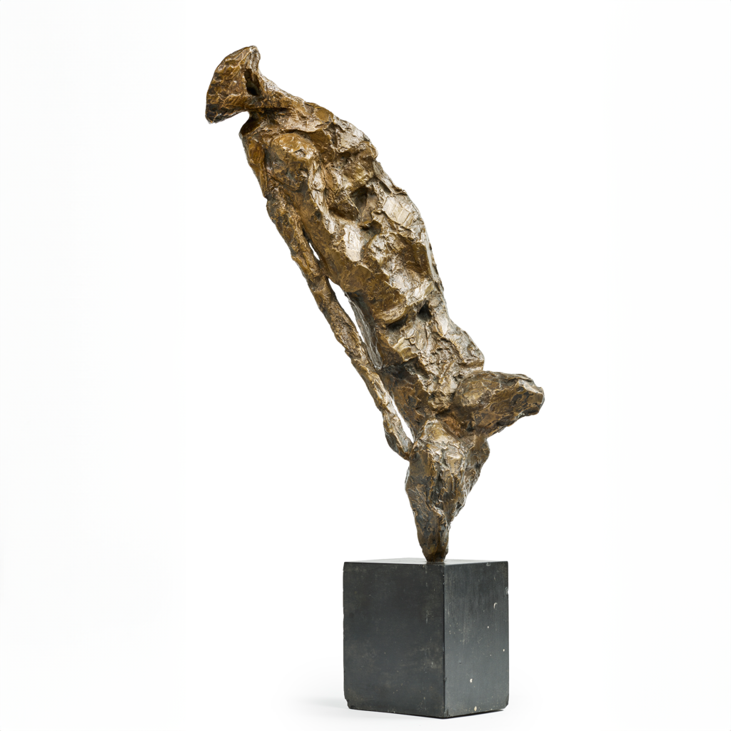 « Personnage penché » en bronze, Gérard Koch (1926-2014)