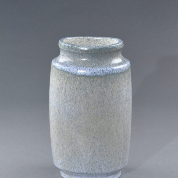 Suite de quatre vases en céramique bleue et crème, Pierre Fouquet (1909-2002), vers 1945, vue 9