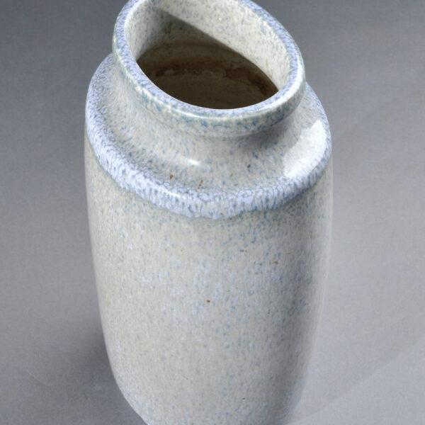 Suite de quatre vases en céramique bleue et crème, Pierre Fouquet (1909-2002), vers 1945, vue 8