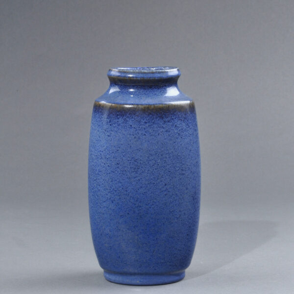 Suite de quatre vases en céramique bleue et crème, Pierre Fouquet (1909-2002), vers 1945, vue 5