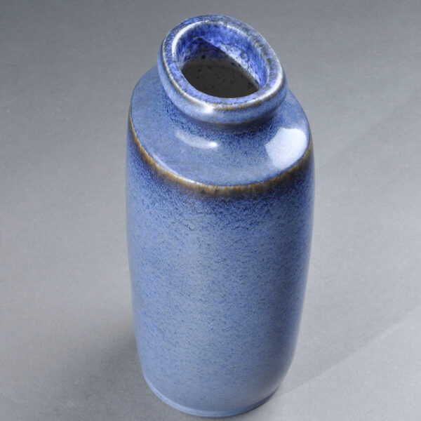 Suite de quatre vases en céramique bleue et crème, Pierre Fouquet (1909-2002), vers 1945, vue 3