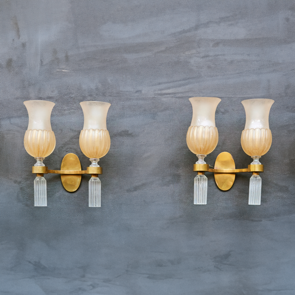 Pair of wall lights in Murano corroso glass, André Arbus (1903-1969) for Veronese, circa 1950