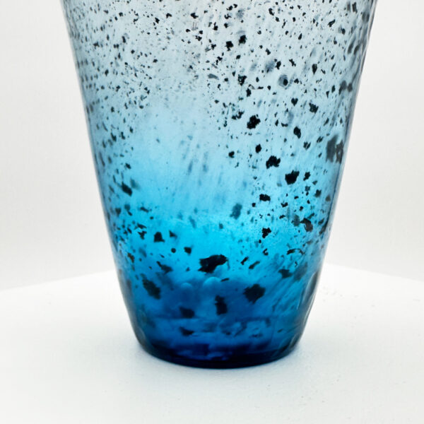 Vase en verre à inclusions bleues, Paul Nicolas (1875-1952), Nancy, vers 1930, vue 2