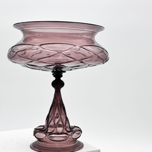 Vase sur pied en verre améthyste à applications, Vittorio Zecchin (1878-1947) pour MVM Cappellin, vers 1925, vue 2