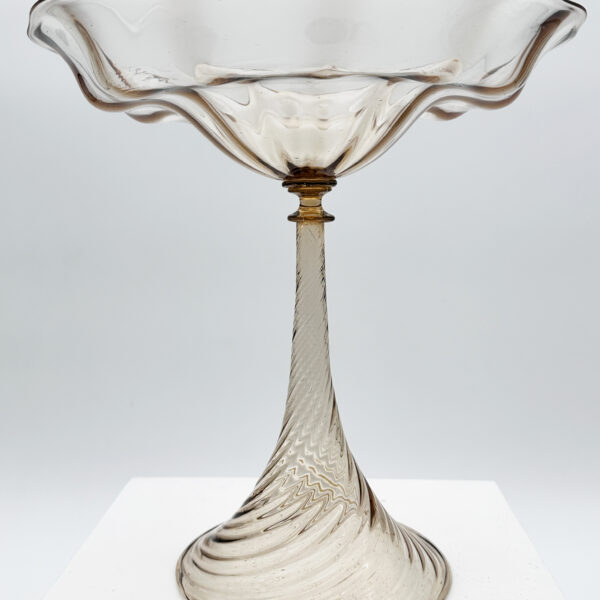 Footed bowl vase in pink glass, Vittorio Zecchin (1878-1947) for MVM Cappellin, circa 1925, view 2