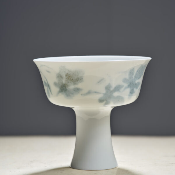 Flared porcelain bowl with floral frieze, Fance Franck (1931-2008) for Sèvres, circa 1970, view 3
