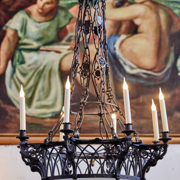 Lustre de style gothique en fer forgé à 8 lumières, Nics Frères, vers 1925, vue 3