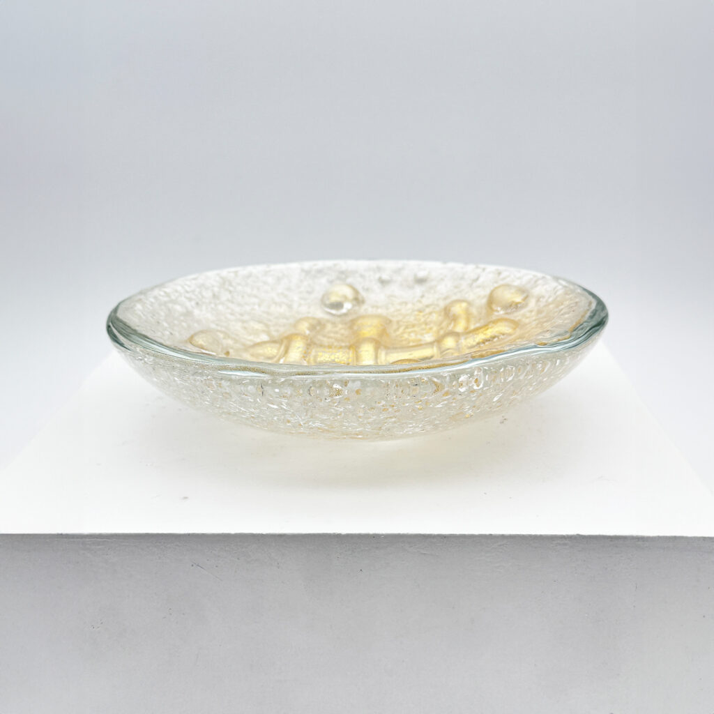Coupe « Rilievi Aurati » en verre à paillons dorés, Ercole Barovier (1889-1974), vers 1940