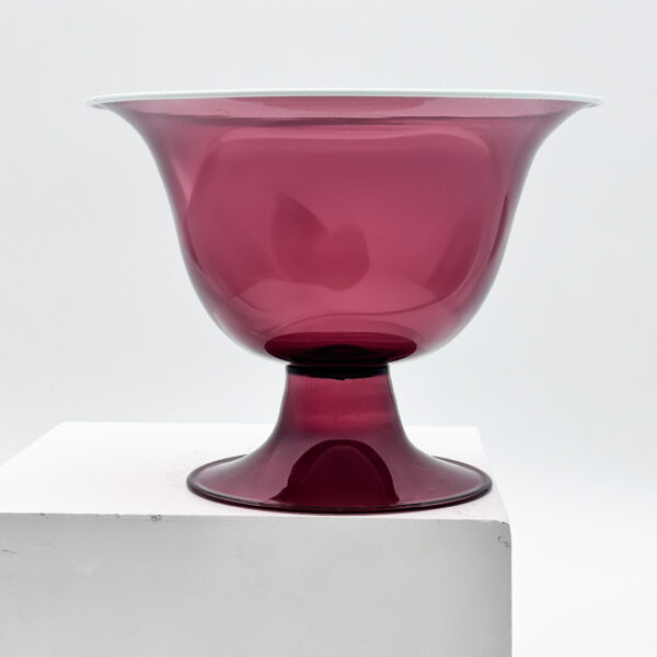 Amethyst glass vase on flared foot, Vittorio Zecchin (1878-1947) for MVM Cappellin, circa 1925, view 2