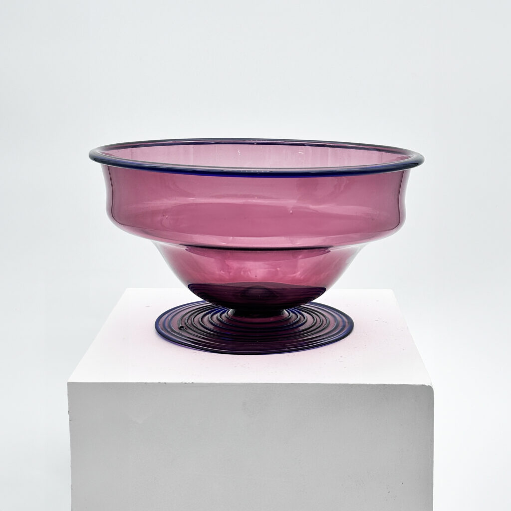 Coupe en verre soufflé améthyste, Vittorio Zecchin (1878-1947) pour MVM Cappellin, vers 1925