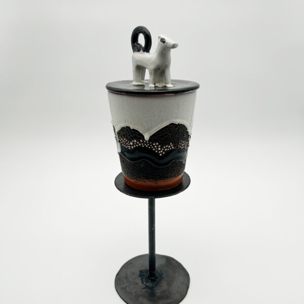 Covered ceramic box with a dog, Primavera and CAB Bordeaux, circa 1928, view 2