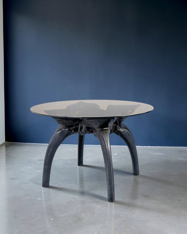 Sculptural table in black resin, circa 1970