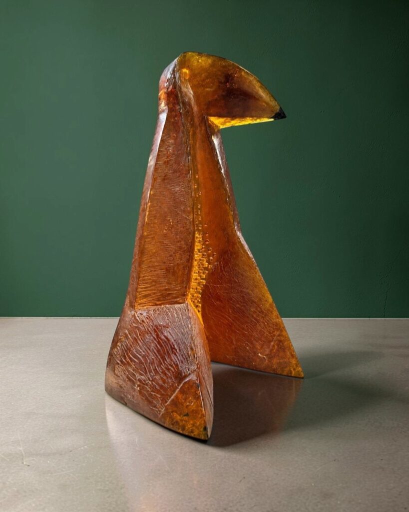 Sculpture « Oiseau » en verre ambré, 1990