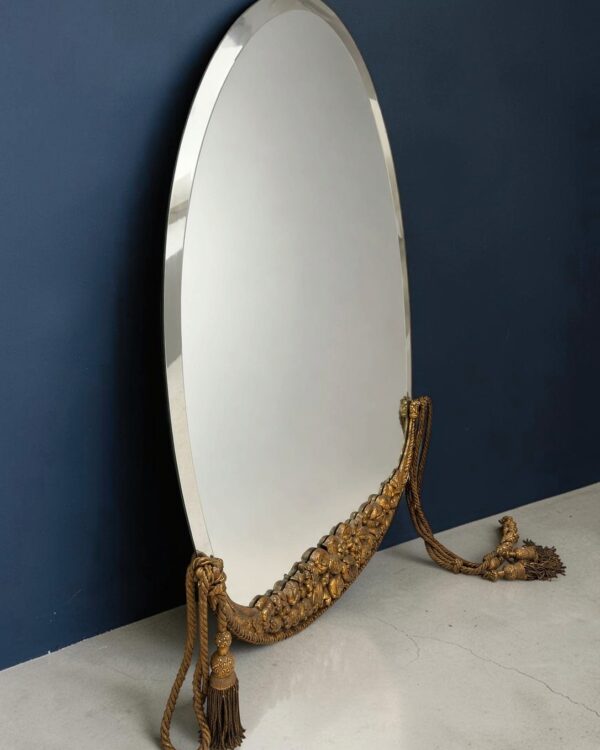 Miroir ovale en bois doré sculpté, attribué à Paul Follot (1877-1941), vers 1925, vue 2