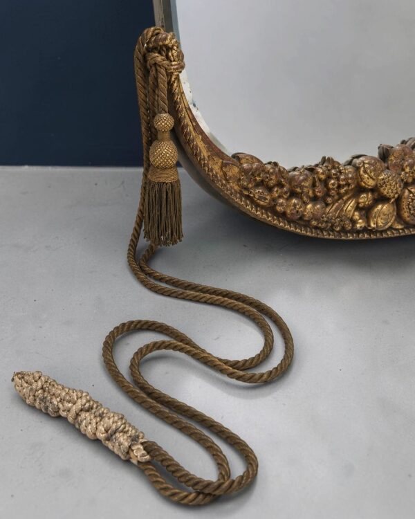 Miroir ovale en bois doré sculpté, attribué à Paul Follot (1877-1941), vers 1925, vue 3