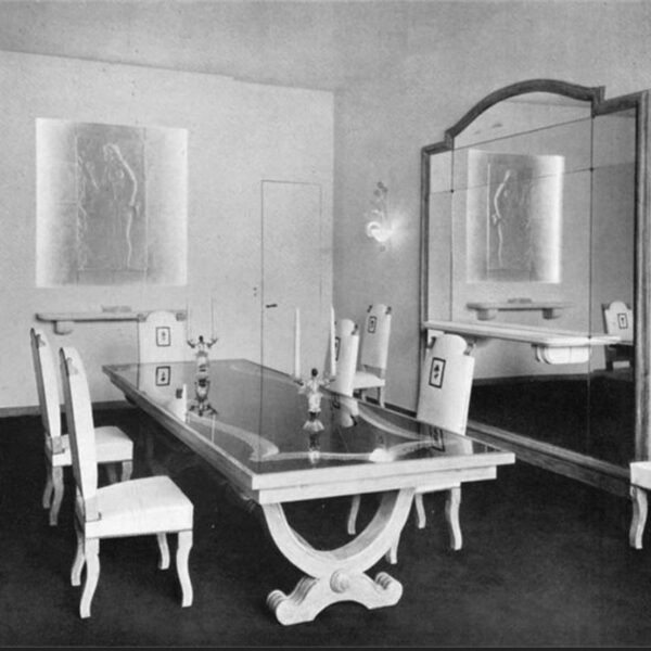 Table de salle à manger en chêne cérusé et verre peint, Félix Davin (1902-1976), vers 1940, vue 7